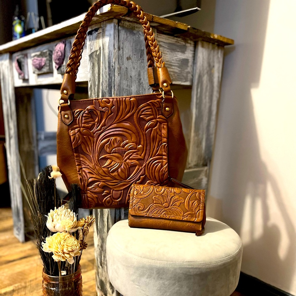 BOC Millstone Deluxe Wallet with matching purse (no brand)